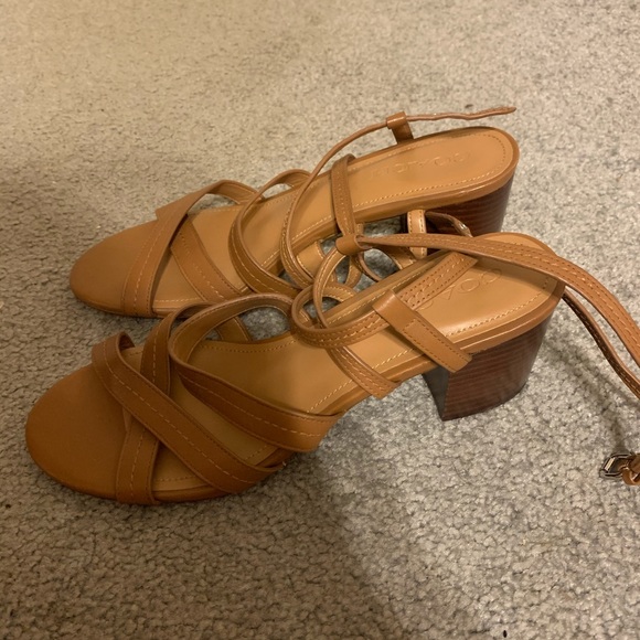 Coach Heels - Picture 2 of 2